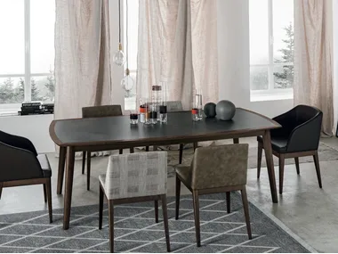 BLOOM - Porcelain stoneware table by Tomasella