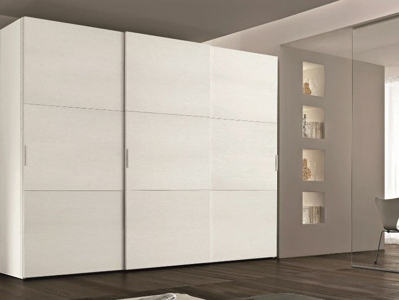 SEGNO - Wardrobe with sliding doors by Tomasella