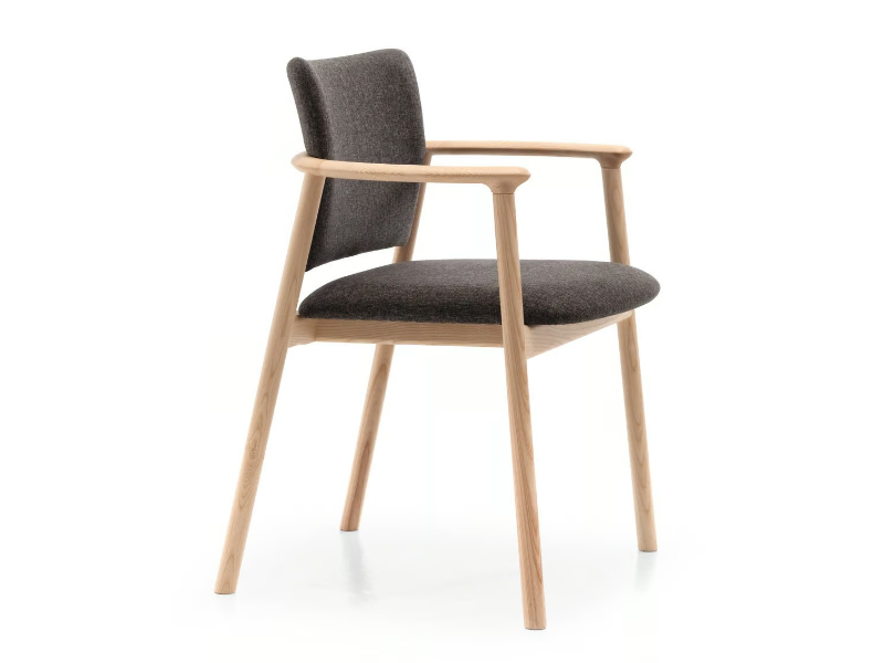 LORD 22 - Ash chair with armrests by Very Wood