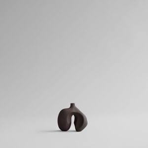 Ni Vase, Petit - Chocolate Brown - Styling by 101 copenhagen