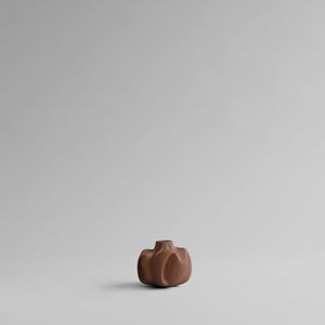 Wabi Vase, Mini - Almond - Styling by 101 copenhagen