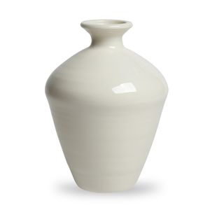 Cirrus Vase 5 - Styling by 1882 Ltd