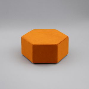 Esa - Table by B-Line