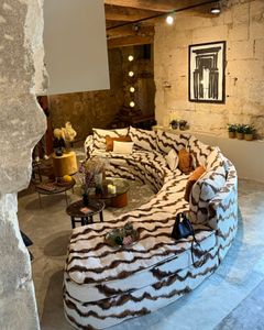 Canapé Curve circulaire Baobab 1 / Fabriqué en France  - Sofa by Bérengère Leroy