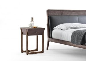 Design bedside table Serenas - Bed frame by BertO