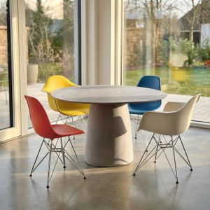 Levit M - Outdoor by Betoni