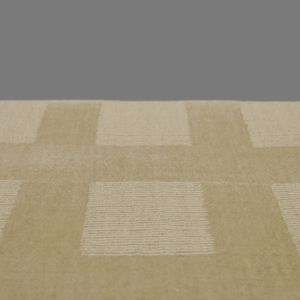 Josef | BOMAT Luxe tapijten, vloerbedekking en traplopers - Table by Bomat