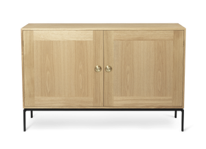 FK63 Cabinet with legs - Cabinet by Carl Hansen