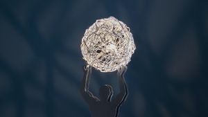 Uomo della Luce S - Table lamp by Catellani & Smith
