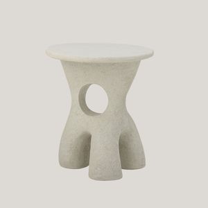 Amiee tavolino scultoreo tondo dalla forma organica in poliresina bianco - Sofa by Divani Store
