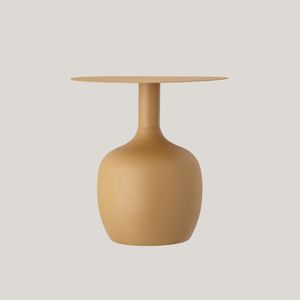 Ayah tavolino decorativo di design rotondo in metallo giallo caldo - Sofa by Divani Store