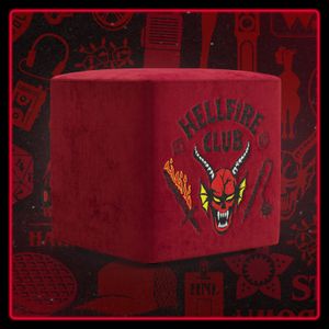 Cube pouf Hellfire club Stranger Things Edition l'icona che diventa design - Pouf by Divani Store