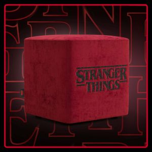 Cube pouf Stranger Things Edition - Il design incontra la leggenda in fabric stain-resistant - Pouf by Divani Store