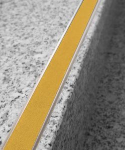 Novopletina Safety - Soluciones antideslizantes - Finishes accessories by EMAC Italia