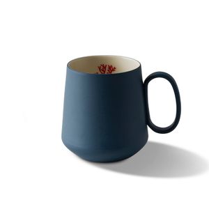 Tube Mug Red Coral - Styling by Esma Dereboy