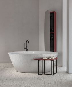 Touchy - Bathtub by Fiora
