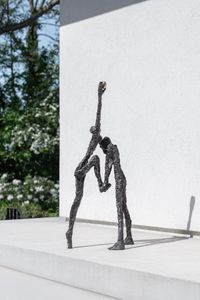Handmade bronze design object by Ann Vrielinck - Styling by Gardeco Objects