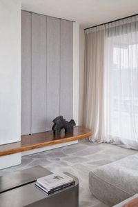 Handmade bronze design object by Marc Caelenberghe - Styling by Gardeco Objects