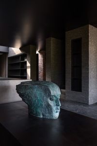 Handmade bronze design object by Marian Molenda - Styling by Gardeco Objects