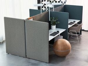 ScreenIT A30 Floor Screen Booth - Styling by Gotessons