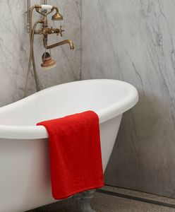 Mono Bath Sheet - Bathtub by Hay