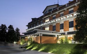 Certifications: EMAS, NF UPEC. Romano Minozzi: - Wall tile-stone-brick by Iris Ceramica