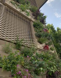 Zero Gravity Eden – High-Tech Vertical Garden Made in Italy - Outdoor by ItalMesh