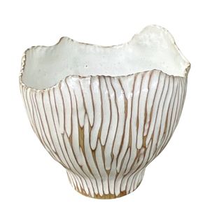 AWAKEN VOLUTE VASE - Styling by JANUS et Cie