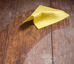 la bellezza del parquet - Amonn Color Protezione del legno - Floor plank by J.F. AMONN