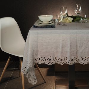 Rectangular tablecloth with Circles embroidery * while stocks last - Styling by LA FABBRICA DEL LINO