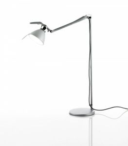 Fortebraccio - Floor lamp by Luceplan
