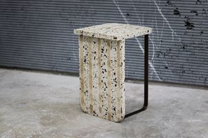 Line side table - Side table by Maami Home