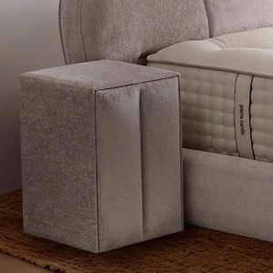 Fonksiyonel ve Estetik Detaylar: Komodin, Bench ve Puf Modelleriyle Odanızı Tamamlayın - Bench by Pierre Cardin Yatak