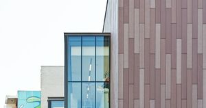 Innovative Fassade aus Glasfaserbeton im Lattenformat - Accessories by RIEDER