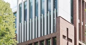 Salvation Army: Nachhaltiges Design mit Rieder-Fassaden - Accessories by RIEDER