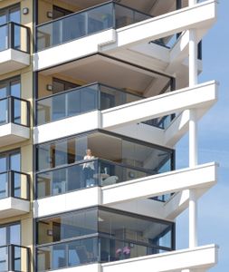 PROTECTION FROM WIND AND WEATHER - Accessories by Solarlux