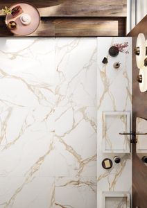 Calacatta Gold_bagno zenitale - Accessories by Tagina