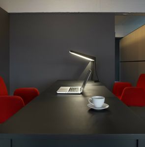 crane - Table lamp by Tossb