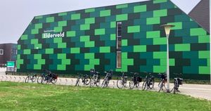 Sportcentrum Elderveld | Trespa - Accessories by TRESPA INTERNATIONAL