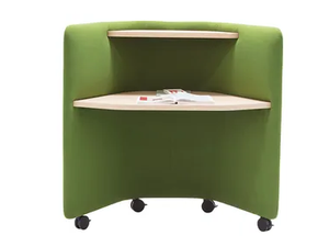 IN OUT OFFICE ME2258 - Workstation desk with sound absorbing screens with casters - Desk by Andreu World