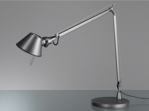 TOLOMEO MIDI - With swing arm aluminium desk lamp - Table lamp by Artemide