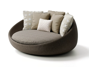 TWIGA - 2 seater curved polyethylene garden sofa - Sofa by Atmosphera