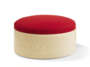 B26 - Upholstered wooden pouf - Pouf by Blå Station