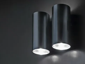 P10 - Painted metal wall light - Wall lamp by Boffi