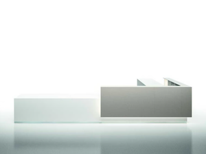 LUX 2 - Reception desk - Desk by Bralco
