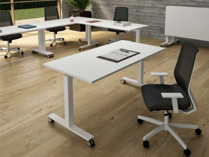 WINGLET - Melamine-faced chipboard office desk with flip-top with casters - Desk by Bralco