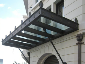 Pensilina in vetro - Sliding panel shutter - Door by Capoferri Serramenti