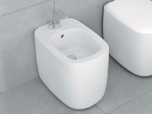MONO' - Ceramic bidet with overflow - Toilet seat by Ceramica Flaminia
