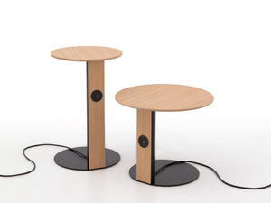AMPERE - Wooden side table with USB - Coffee table by Crassevig