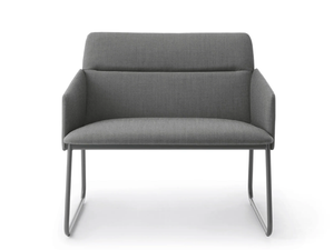 AURA LP SB - Sled base fabric easy chair - Armchair by Crassevig